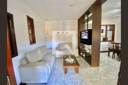 Casa à venda com 3 quartos, 125m² em Maravista, Niterói