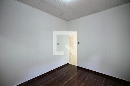 Suíte de casa para alugar com 1 quarto, 35m² em Jardim Kuabara, Taboão da Serra