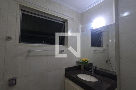 Suíte do Quarto 1 - 1º Piso de apartamento para alugar com 3 quartos, 201m² em Vila Belmiro, Santos