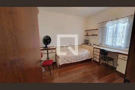 Casa à venda com 3 quartos, 209m² em Santa Terezinha, São Bernardo do Campo