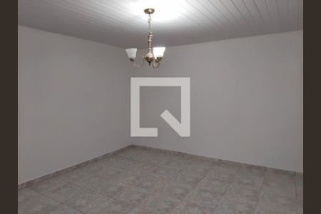 Casa para alugar com 3 quartos, 130m² em Vila Ipojuca, São Paulo