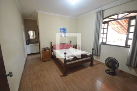 Casa à venda com 3 quartos, 360m² em Copacabana, Belo Horizonte