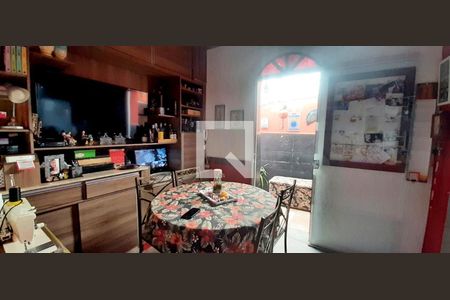 Casa à venda com 5 quartos, 201m² em Sagrada Família, Belo Horizonte
