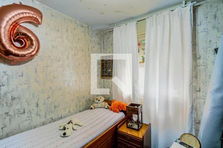 Quarto infantil com decoração simples e brinquedos de animais. de apartamento à venda com 3 quartos, 84m² em Casa Verde, São Paulo