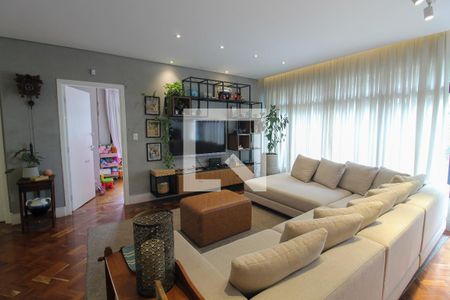 Sala de casa para alugar com 3 quartos, 300m² em Caxingui, São Paulo