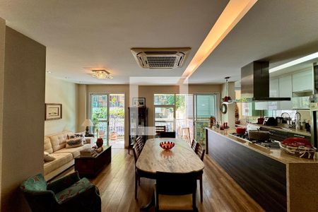 Sala/cozinha de apartamento à venda com 2 quartos, 117m² em Laranjeiras, Rio de Janeiro