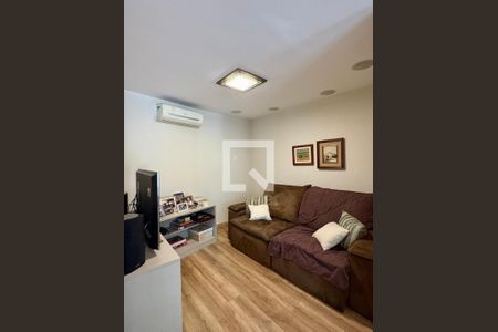 Sala de apartamento à venda com 2 quartos, 117m² em Laranjeiras, Rio de Janeiro