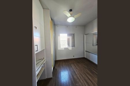 Quarto de casa à venda com 4 quartos, 174m² em Vila Isolina Mazzei, São Paulo