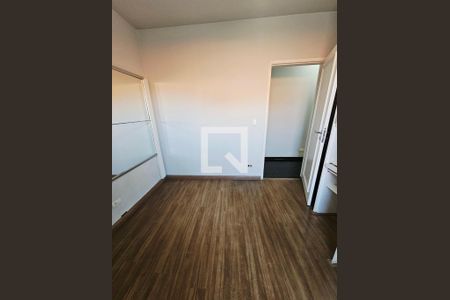 Quarto de casa à venda com 4 quartos, 174m² em Vila Isolina Mazzei, São Paulo