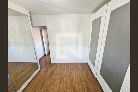 Quarto de casa à venda com 4 quartos, 174m² em Vila Isolina Mazzei, São Paulo