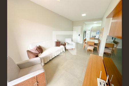Sala de TV de apartamento para alugar com 2 quartos, 75m² em Ingleses do Rio Vermelho, Florianópolis