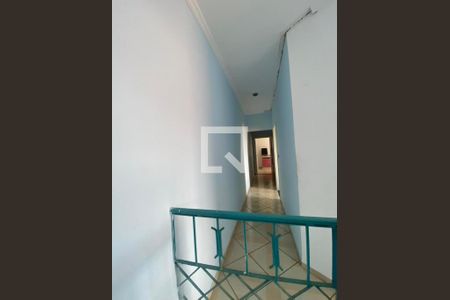 Corredor de casa para alugar com 3 quartos, 400m² em Centro, Taubaté