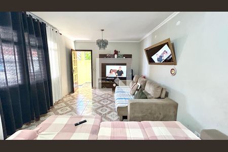 Sala de casa à venda com 3 quartos, 235m² em Jardim Valeria, Guarulhos