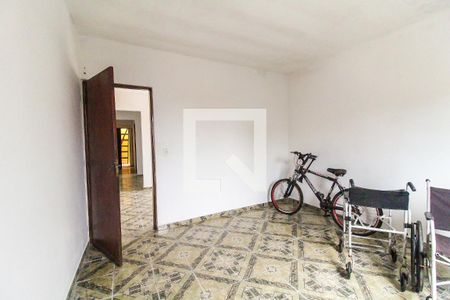 Quarto de casa para alugar com 2 quartos, 50m² em Parque Santa Rita, São Paulo