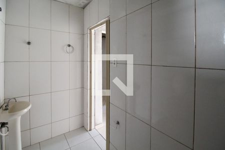 Banheiro de casa à venda com 1 quarto, 225m² em Casa Grande, Diadema