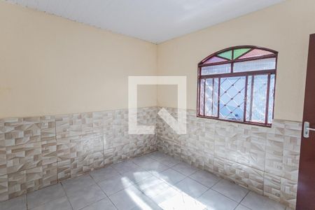 Quarto 2 de casa para alugar com 2 quartos, 100m² em Santa Efigênia, Belo Horizonte