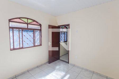 Quarto 1 de casa para alugar com 2 quartos, 100m² em Santa Efigênia, Belo Horizonte