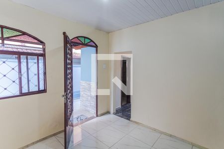 Sala de casa para alugar com 2 quartos, 100m² em Santa Efigênia, Belo Horizonte