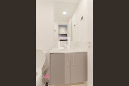 Banheiro de kitnet/studio para alugar com 1 quarto, 24m² em Vila Mariana, São Paulo