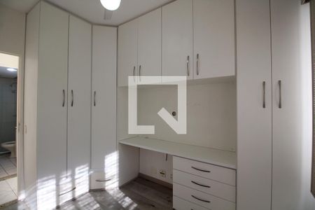 Quarto 1 de apartamento para alugar com 3 quartos, 74m² em Tanque, Rio de Janeiro