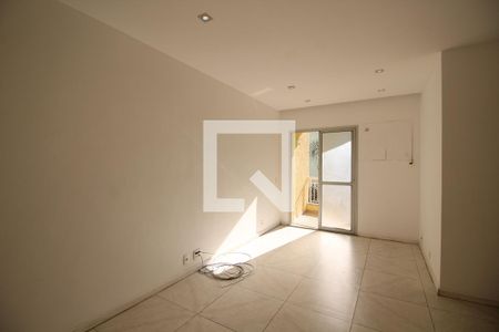 Sala de apartamento para alugar com 3 quartos, 74m² em Tanque, Rio de Janeiro