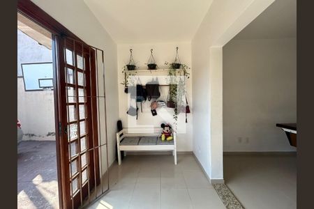 Casa à venda com 3 quartos, 205m² em Vila Manoel Ferreira, Campinas