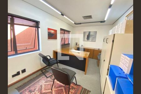 Casa à venda com 1 quarto, 366m² em Jardim Paulista, São Paulo