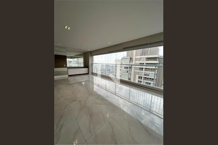 Apartamento à venda com 3 quartos, 300m² em Mooca, São Paulo