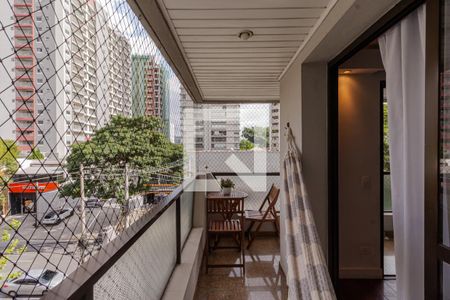Sacada de apartamento à venda com 3 quartos, 120m² em Indianópolis, São Paulo