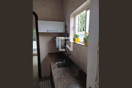 Casa à venda com 3 quartos, 268m² em Vila Santa Isabel, Campinas