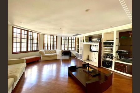 Casa de Condomínio à venda com 5 quartos, 693m² em Alphaville, Santana de Parnaíba