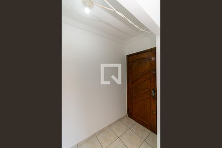 Hall de entrada de apartamento para alugar com 2 quartos, 46m² em Conjunto Habitacional Teotonio Vilela, São Paulo