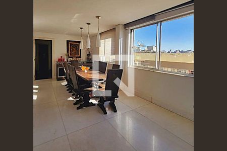 Apartamento à venda com 4 quartos, 227m² em Santa Efigênia, Belo Horizonte