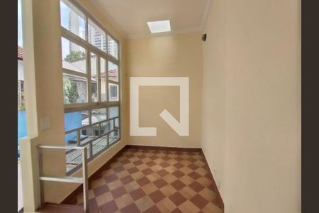 Casa à venda com 3 quartos, 219m² em Cambuci, São Paulo
