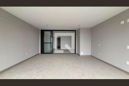 Apartamento à venda com 3 quartos, 132m² em Vila Romana, São Paulo