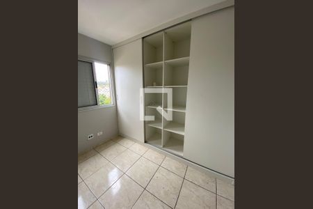 Quarto de apartamento para alugar com 2 quartos, 48m² em Vila Carmosina, São Paulo