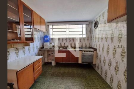 Casa à venda com 3 quartos, 185m² em Vila Cordeiro, São Paulo