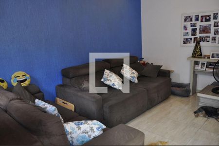 Casa à venda com 4 quartos, 149m² em Vila Santa Delfina, São Paulo
