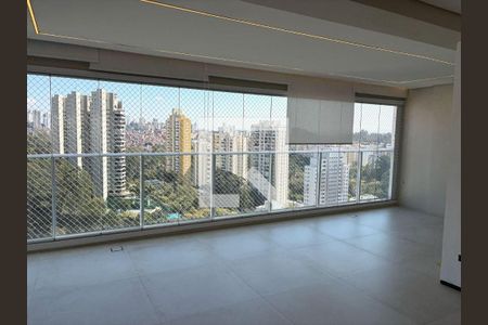 Apartamento à venda com 4 quartos, 213m² em Vila Nair, São Paulo