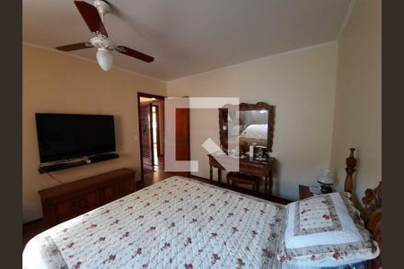 Casa à venda com 4 quartos, 300m² em Jardim Morumbi, São Paulo