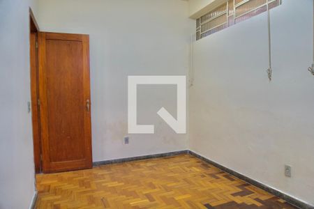 Quarto 1 de casa para alugar com 3 quartos, 150m² em Alto Caiçaras, Belo Horizonte