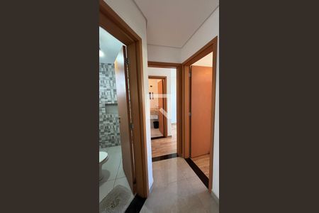 Corredor de apartamento à venda com 2 quartos, 124m² em Parque das Nações, Santo André