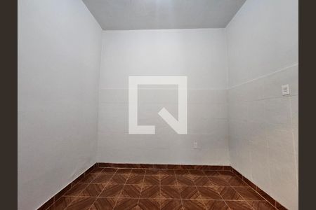 Quarto de casa para alugar com 1 quarto, 50m² em Cascadura, Rio de Janeiro