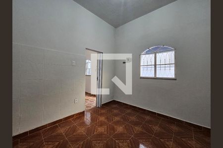 Quarto de casa para alugar com 1 quarto, 50m² em Cascadura, Rio de Janeiro