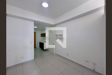 Sala de kitnet/studio para alugar com 1 quarto, 30m² em Jardim Sabara, São Paulo