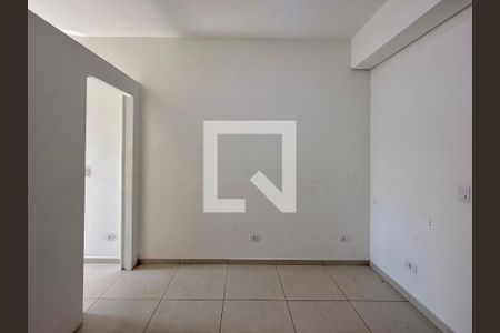 Sala de kitnet/studio para alugar com 1 quarto, 30m² em Jardim Sabara, São Paulo
