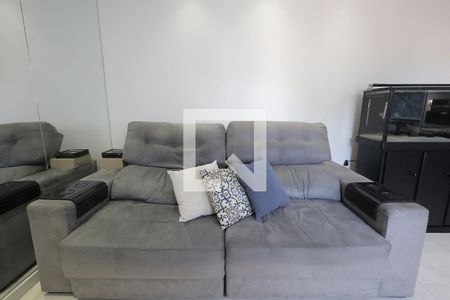 Sala de apartamento à venda com 2 quartos, 100m² em Vila Metalúrgica, Santo André
