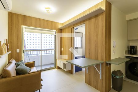 Sala de apartamento para alugar com 2 quartos, 38m² em Vila Nova Conceição, São Paulo