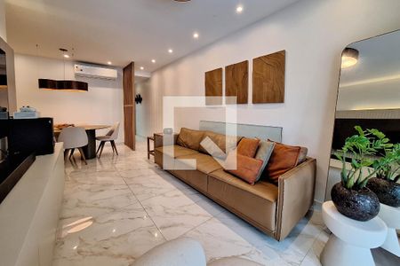 Sala 1 de apartamento para alugar com 4 quartos, 120m² em Camboinhas, Niterói