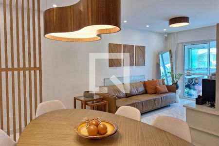 Sala 1 de apartamento para alugar com 4 quartos, 120m² em Camboinhas, Niterói